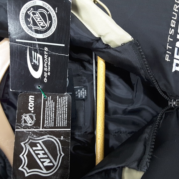 Pittsburg Penquins Jacket - Picture 4 of 4